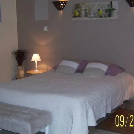 Maison D'hote Orion בית הארחה