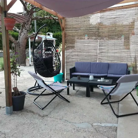 Maison D'hote Orion בית הארחה